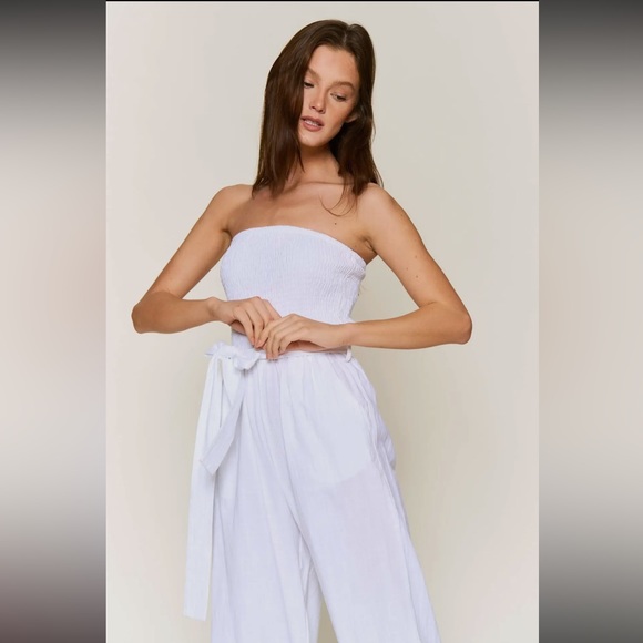 Smocked Linen Jumpsuit (S-L in stock) - Picture 3 of 5